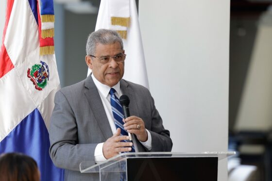 Gobierno inicia segunda fase del Programa Burocracia Cero