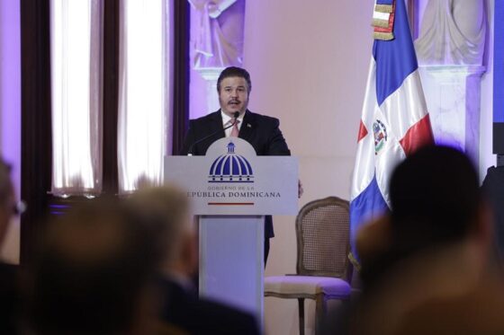 “Gobierno presenta innovaciones en los sectores de Construcción y Salud a través del Programa Burocracia Cero”