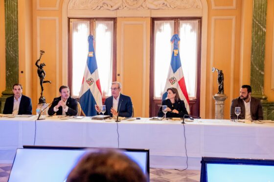 El Presidente Abinader presenta la propuesta formal y plan de trabajo de Meta RD 2036: un espacio de diálogo público-privado para el desarrollo sostenible pleno