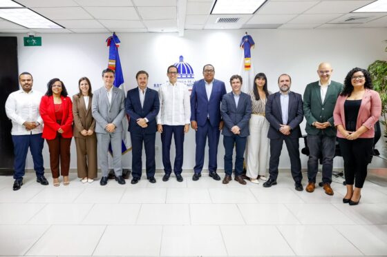 Transformación digital del Estado: Gobierno recibe misión técnica de la AMA de Portugal para fortalecer el programa Burocracia Cero