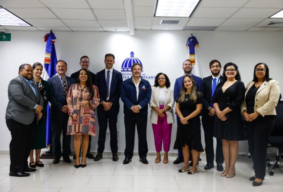 CNC recibe a representantes del Instituto Tony Blair para presentar avances, visión y desafíos del programa Burocracia Cero de cara al 2028
